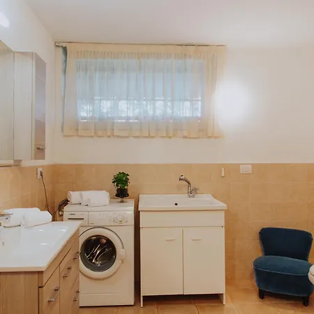 ヴィラ Desire *